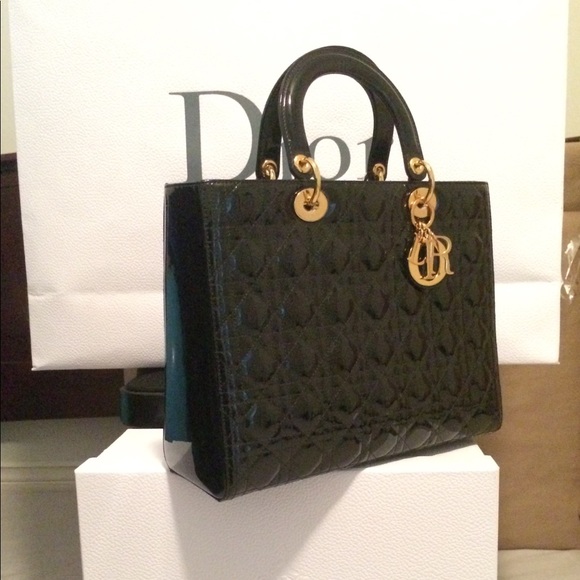 Ladi Dior Bag - Picture 2 of 7